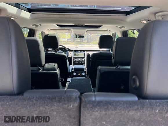 2017 Land Rover Discovery HSE with VIN SALRRBBV7HA045811, listed as a Copart auction lot 56986075 with 142,357 mi miles and Clean Title. Bid and sale history available at DreamBid. Image 9.