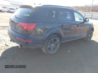 2014 Audi Q7 3.0T S line Prestige with VIN WA1DGBFE7ED010188, listed as a IAAI auction lot 41686912 with 149,233 mi miles. Bid and sale history available at carsss.com. Image 4.