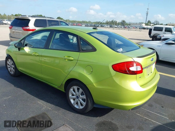 2011 Ford Fiesta SE z VIN 3FADP4BJ3BM181711, wystawiony jako IAAI lot #42492104 z przebiegiem 102 667 mil mil oraz . Historia ofert i sprzedaży dostępna na DreamBid. Obrazek 3.