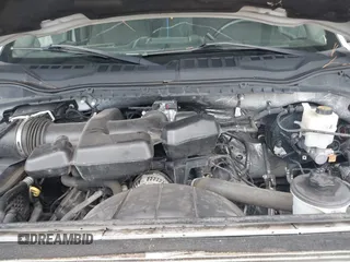 2018 Ford F-250 XL z VIN 1FT7W2B60JEB37227, wystawiony jako IAAI lot #42646192 z przebiegiem 182 730 mil mil oraz . Historia ofert i sprzedaży dostępna na DreamBid. Obrazek 9.