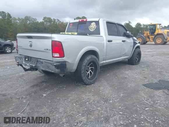 2016 Ram 1500 Big Horn с VIN 1C6RR7LT8GS313296, выставлен на аукционе IAAI как лот 40758622 с пробегом 197 084 миль миль и . История ставок и продаж доступна на DreamBid. Изображение 4.