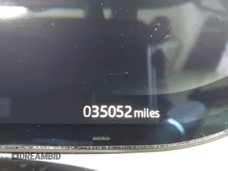 2023 Land Rover Range Rover SE z VIN SALKP9E78PA034845, wystawiony jako IAAI lot #42117773 z przebiegiem 35 052 mil mil oraz . Historia ofert i sprzedaży dostępna na DreamBid. Obrazek 16.