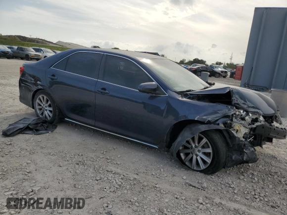2014 Toyota Camry SE with VIN 4T1BK1FK4EU552999, listed as a Copart auction lot 50369565 with 60,967 mi miles and Salvage Title. Bid and sale history available at carsss.com. Image 4.