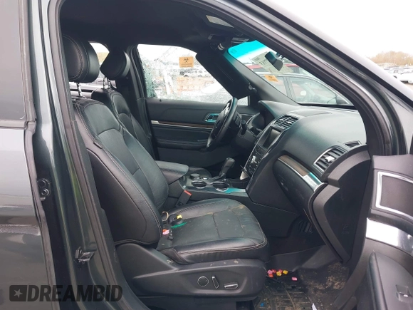 2016 Ford Explorer Limited with VIN 1FM5K8F8XGGA36450, listed as a IAAI auction lot 41827163 with Not Provided miles. Bid and sale history available at carsss.com. Image 5.