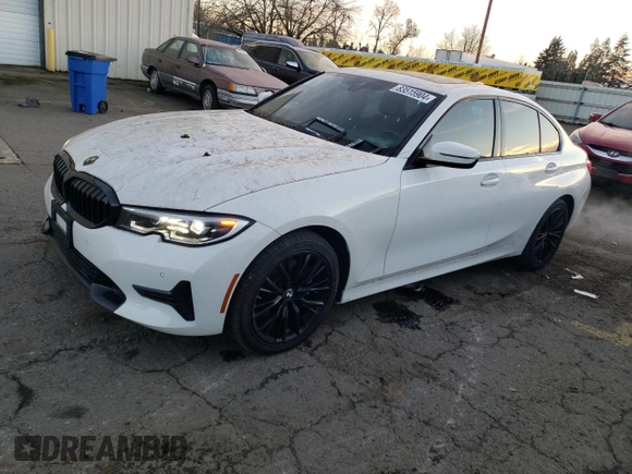 2022 BMW 3 Series 330i xDrive with VIN 3MW5R7J06N8C49660, listed as a Copart auction lot 83515904 with 33,966 mi miles and Salvage Title. Bid and sale history available at carsss.com. Image 1.