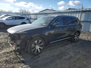 2021 Volvo XC90 Inscription Expression with VIN YV4BR0CL6M1721716, listed as a Copart auction lot 43030384 with 122,679 mi miles. Bid and sale history available at carsss.com. Image 1.
