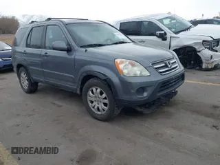 2005 Honda CR-V EX SE with VIN SHSRD78975U325169, listed as a IAAI auction lot 41885641 with 240,931 mi miles. Bid and sale history available at carsss.com. Image 1.