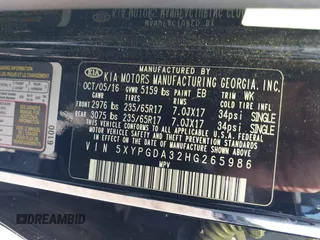 2017 Kia Sorento LX z VIN 5XYPGDA32HG265986, wystawiony jako IAAI lot #42571760 z przebiegiem 108 677 mil mil oraz . Historia ofert i sprzedaży dostępna na DreamBid. Obrazek 9.