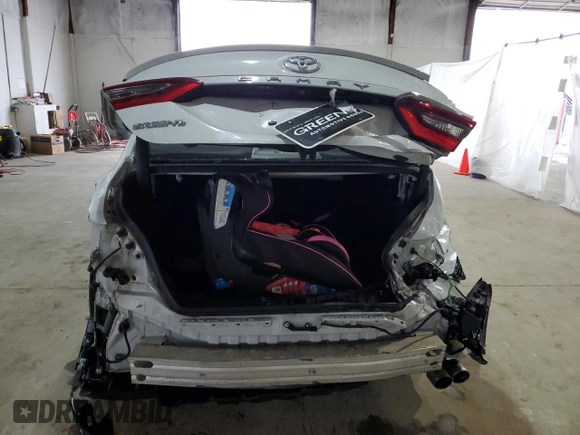 2022 Toyota Camry SE z VIN 4T1T11AKXNU002446, wystawiony jako Copart lot #53998025 z przebiegiem 50 759 mil mil oraz Szkoda całkowita • Salvage title. Historia ofert i sprzedaży dostępna na DreamBid. Obrazek 6.