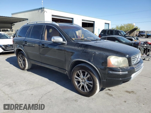2013 Volvo XC90 Premier Plus z VIN YV4952CY5D1653393, wystawiony jako Copart lot #54572125 z przebiegiem 168 588 mil mil oraz Czysty tytuł • Clean title. Historia ofert i sprzedaży dostępna na DreamBid. Obrazek 4.