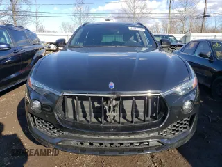 2018 Maserati Levante S with VIN ZN661YUA4JX303654, listed as a Copart auction lot 44054344 with 36,741 mi miles. Bid and sale history available at carsss.com. Image 5.