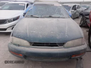 1997 Honda Accord EX with VIN 1HGCD5661VA113906, listed as a Copart auction lot 87345854 with 182,828 mi miles and Non Repairable. Bid and sale history available at carsss.com. Image 5.