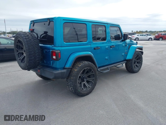 2020 Jeep Wrangler Unlimited Sahara with VIN 1C4HJXEN6LW231189, listed as a IAAI auction lot 41395059 with 59,399 mi miles. Bid and sale history available at carsss.com. Image 4.