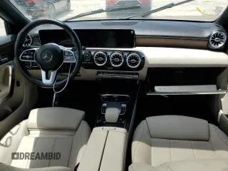 2019 Mercedes-Benz A 220 z VIN WDD3G4EB6KW022018, wystawiony jako Copart lot #60077085 z przebiegiem 75 479 mil mil oraz Czysty tytuł • Clean title. Historia ofert i sprzedaży dostępna na DreamBid. Obrazek 8.