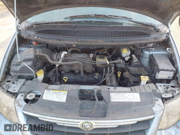 2005 Chrysler Town & Country Touring with VIN 2C4GP54L95R408571, listed as a IAAI auction lot 41792261 with 187,759 mi miles. Bid and sale history available at carsss.com. Image 10.