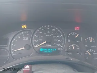 2002 Chevrolet Avalanche with VIN 3GNEK13T82G268036, listed as a IAAI auction lot 41882508 with 349,493 mi miles. Bid and sale history available at carsss.com. Image 7.