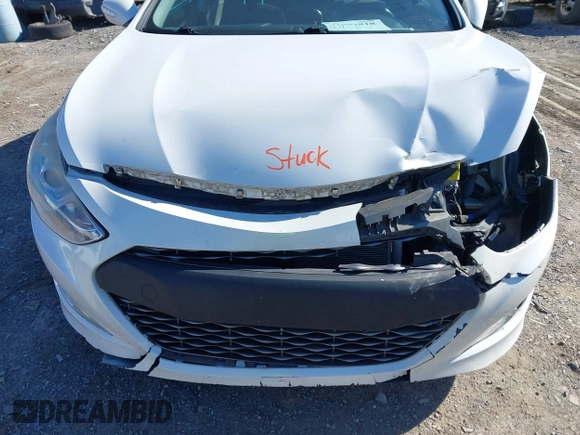 2013 Hyundai Sonata with VIN KMHEC4A45DA066755, listed as a IAAI auction lot 41892818 with 100,633 mi miles and . Bid and sale history available at carsss.com. Image 10.