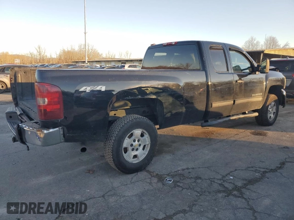 2012 Chevrolet Silverado 1500 LT with VIN 1GCRKSE00CZ337774, listed as a Copart auction lot 80630364 with 156,798 mi miles and Salvage Title. Bid and sale history available at DreamBid. Image 3.