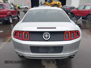 2013 Ford Mustang V6 with VIN 1ZVBP8AM1D5209466, listed as a IAAI auction lot 41529149 with 88,028 mi miles and . Bid and sale history available at carsss.com. Image 17.