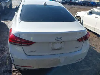 2015 Hyundai Genesis 3.8L with VIN KMHGN4JEXFU091650, listed as a IAAI auction lot 41620534 with 125,626 mi miles. Bid and sale history available at carsss.com. Image 17.