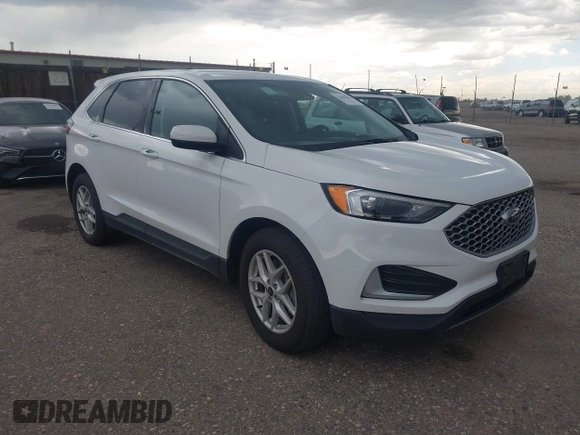 2024 Ford Edge SEL z VIN 2FMPK4J90RBA77889, wystawiony jako IAAI lot #42484303 z przebiegiem 51 211 mil mil oraz . Historia ofert i sprzedaży dostępna na DreamBid. Obrazek 1.