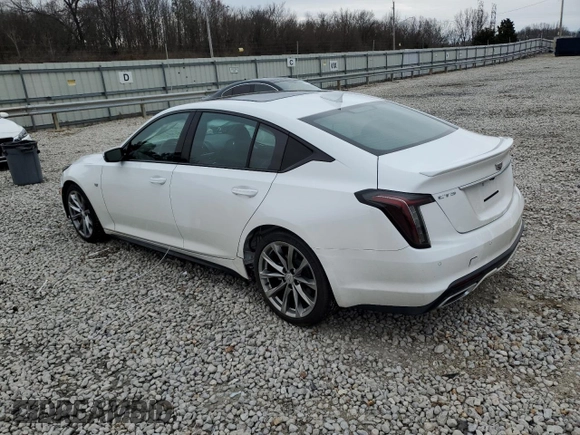 2024 Cadillac CT5 Sport z VIN 1G6DP5RK8R0130218, wystawiony jako Copart lot #45973105 z przebiegiem 6 878 mil mil oraz Szkoda całkowita • Salvage title. Historia ofert i sprzedaży dostępna na DreamBid. Obrazek 2.