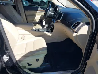 2017 Jeep Grand Cherokee Limited with VIN 1C4RJEBGXHC925794, listed as a IAAI auction lot 41846659 with 80,984 mi miles. Bid and sale history available at carsss.com. Image 5.
