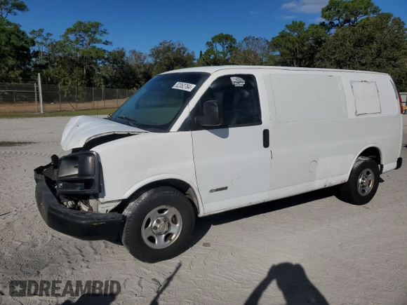 2003 Chevrolet Express Cargo with VIN 1GCFG25T931225679, listed as a Copart auction lot 82352764 with 250,164 mi miles and Clean Title. Bid and sale history available at DreamBid. Image 1.