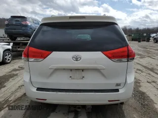 2012 Toyota Sienna XLE z VIN 5TDDK3DC6CS043440, wystawiony jako Copart lot #50408865 z przebiegiem 229 239 mil mil oraz Szkoda całkowita • Salvage title. Historia ofert i sprzedaży dostępna na DreamBid. Obrazek 6.