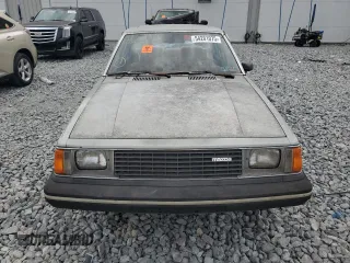 1981 Mazda 626 z VIN JM1GB2216B0531636, wystawiony jako Copart lot #54201075 z przebiegiem 41 823 mil mil oraz Szkoda całkowita • Salvage title. Historia ofert i sprzedaży dostępna na DreamBid. Obrazek 5.