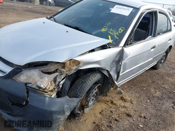 2004 Honda Civic VP with VIN 2HGES16314H609544, listed as a IAAI auction lot 41824111 with 188,226 mi miles. Bid and sale history available at carsss.com. Image 6.