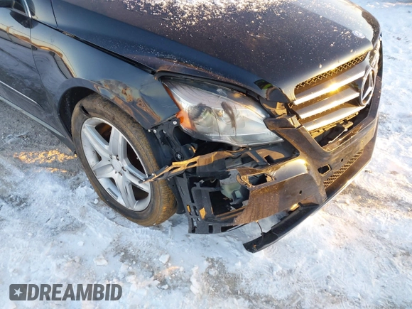 2011 Mercedes-Benz R 350 with VIN 4JGCB6FE3BA114001, listed as a IAAI auction lot 41309561 with 126,819 mi miles and . Bid and sale history available at DreamBid. Image 6.