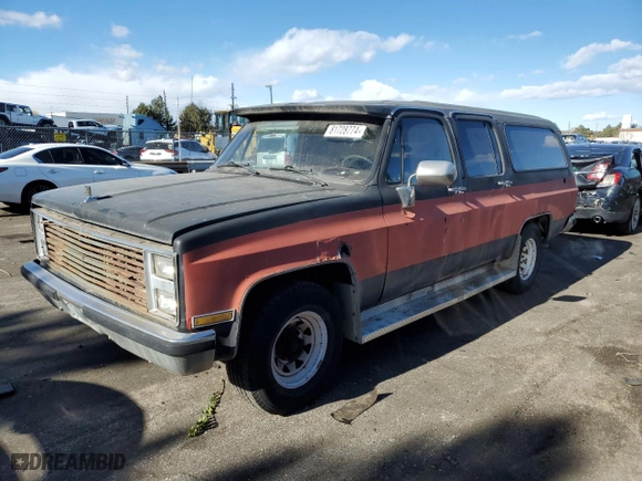 1988 Chevrolet Suburban with VIN 1GNGR26K1JF150407, listed as a Copart auction lot 81728774 with 27,783 mi miles and Non Repairable. Bid and sale history available at carsss.com. Image 1.