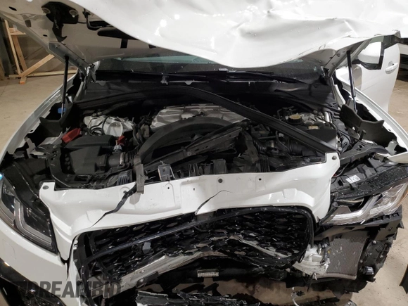 2022 Jaguar F-Pace SVR z VIN SADCZ2EE9NA692588, wystawiony jako Copart lot #52247135 z przebiegiem 52 957 mil mil oraz Szkoda całkowita • Salvage title. Historia ofert i sprzedaży dostępna na DreamBid. Obrazek 13.