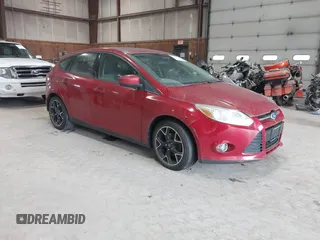 2012 Ford Focus SE z VIN 1FAHP3K24CL322941, wystawiony jako IAAI lot #42550924 z przebiegiem 282 280 mil mil oraz . Historia ofert i sprzedaży dostępna na DreamBid. Obrazek 1.
