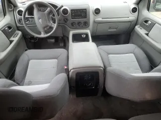 2004 Ford Expedition Special Service with VIN 1FMPU16L44LA56016, listed as a Copart auction lot 44358465 with 0 mi miles and Salvage Title. Bid and sale history available at carsss.com. Image 8.