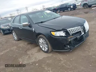 2011 Lincoln MKZ with VIN 3LNHL2GC9BR766667, listed as a IAAI auction lot 41932097 with 178,121 mi miles. Bid and sale history available at carsss.com. Image 1.