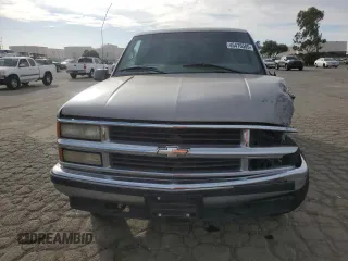 1998 Chevrolet Silverado 1500 with VIN 1GCEK19R1WE171942, listed as a Copart auction lot 46476505 with 219,527 mi miles and Salvage Title. Bid and sale history available at DreamBid. Image 5.
