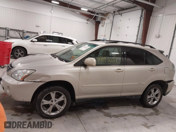 2007 Lexus RX 400h with VIN JTJGW31U272004112, listed as a IAAI auction lot 41193651 with 179,731 mi miles and . Bid and sale history available at DreamBid. Image 14.