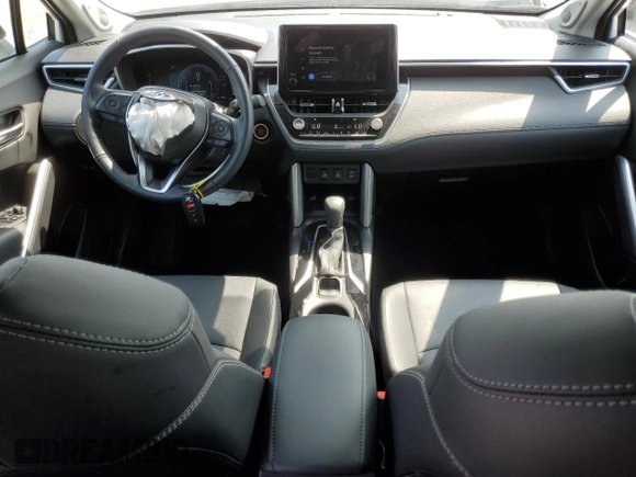 2024 Toyota Corolla Cross XLE with VIN 7MUDAABG4RV105641, listed as a Copart auction lot 58950855 with 5,805 mi miles and Salvage title. Bid and sale history available at DreamBid. Image 8.
