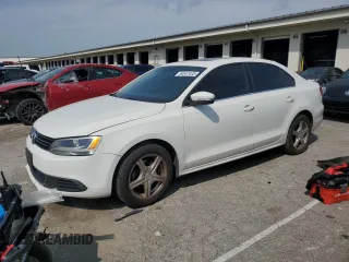 2013 Volkswagen Jetta SE z VIN 3VWDP7AJ4DM351667, wystawiony jako Copart lot #54541425 z przebiegiem 185 854 mil mil oraz Szkoda całkowita • Salvage title. Historia ofert i sprzedaży dostępna na DreamBid. Obrazek 1.