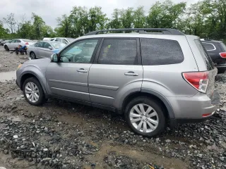 2011 Subaru Forester X Limited z VIN JF2SHAECXBH740090, wystawiony jako Copart lot #56787735 z przebiegiem 158 096 mil mil oraz Czysty tytuł • Clean title. Historia ofert i sprzedaży dostępna na DreamBid. Obrazek 2.