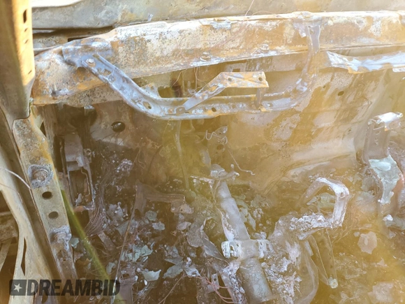 2007 Chevrolet Silverado 1500 LS with VIN 2GCEC13V771155878, listed as a Copart auction lot 88694135 with Not Provided miles and Non Repairable. Bid and sale history available at DreamBid. Image 9.