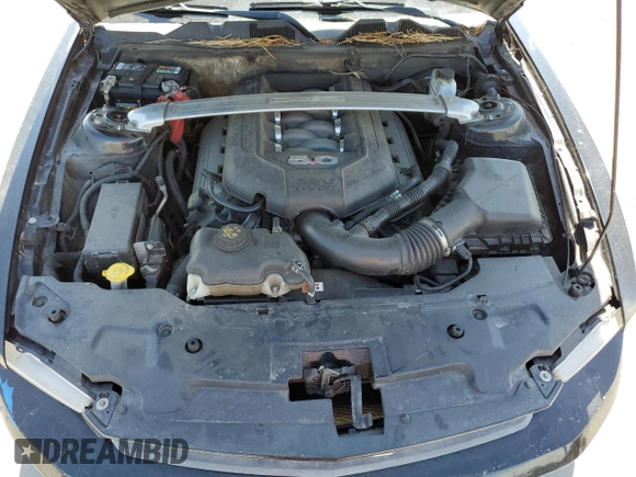 2011 Ford Mustang GT z VIN 1ZVBP8CF2B5139746, wystawiony jako Copart lot #57845505 z przebiegiem 98 469 mil mil oraz Szkoda całkowita • Salvage title. Historia ofert i sprzedaży dostępna na DreamBid. Obrazek 11.