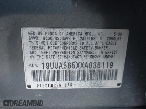 1999 Acura TL with VIN 19UUA565XXA036119, listed as a IAAI auction lot 41830729 with 203,538 mi miles. Bid and sale history available at carsss.com. Image 9.