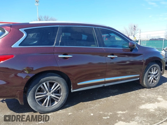 2013 Infiniti JX35 z VIN 5N1AL0MM4DC345105, wystawiony jako IAAI lot #41741937 z przebiegiem 76 332 mil mil oraz . Historia ofert i sprzedaży dostępna na DreamBid. Obrazek 6.