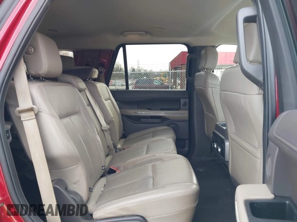 2018 Ford Expedition XLT with VIN 1FMJU1HT6JEA71703, listed as a IAAI auction lot 41606903 with 87,151 mi miles. Bid and sale history available at carsss.com. Image 8.