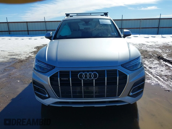2021 Audi Q5 Prestige with VIN WA1CAAFY6M2048054, listed as a IAAI auction lot 41343544 with 88,681 mi miles. Bid and sale history available at carsss.com. Image 12.