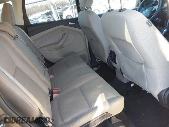 2018 Ford Escape SE with VIN 1FMCU0GD0JUA87303, listed as a IAAI auction lot 41612502 with 70,233 mi miles. Bid and sale history available at carsss.com. Image 8.