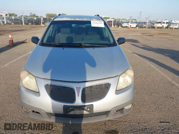2005 Pontiac Vibe with VIN 5Y2SL63835Z479165, listed as a IAAI auction lot 42202524 with 239,245 mi miles and . Bid and sale history available at DreamBid. Image 6.